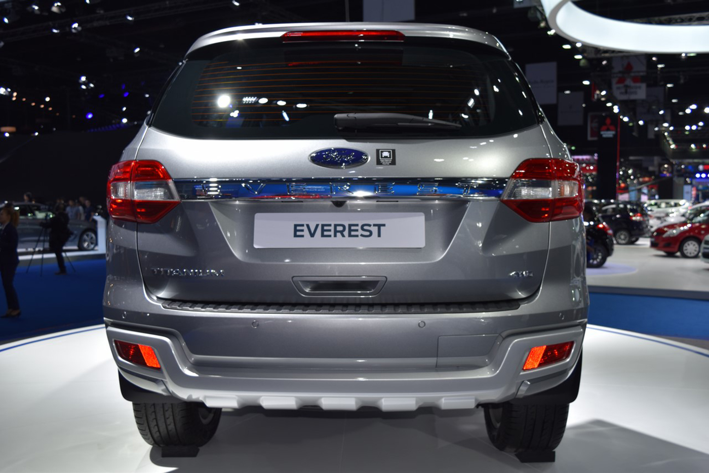 ford-everest-2017-8.jpg