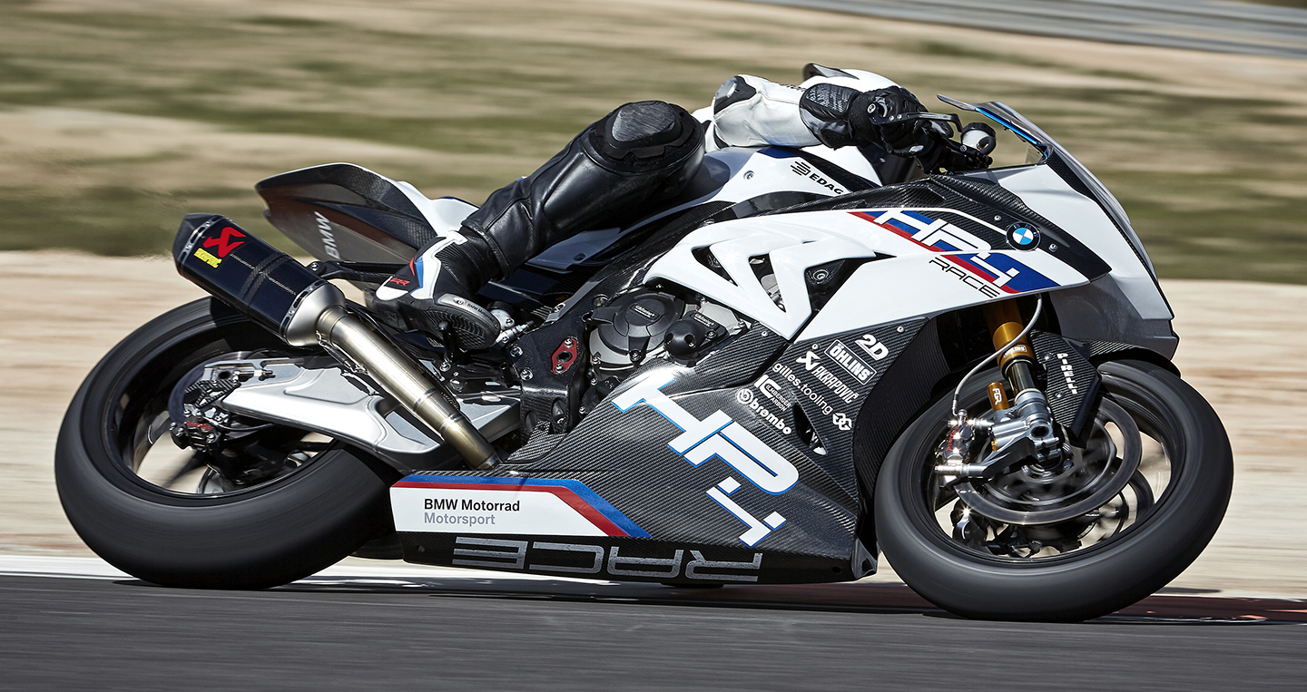 2017-bmw-motorrad-hp4-race-10.jpg