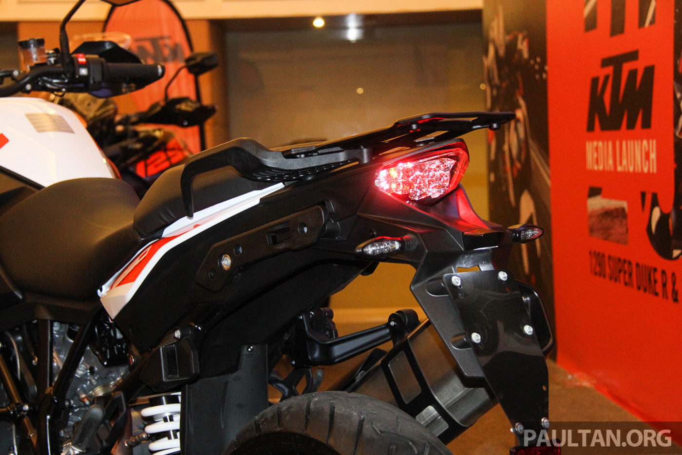 Xem thêm ảnh KTM 1290 Super Adventure S 2017 ktm-super-adventure-s-2017-2.jpg