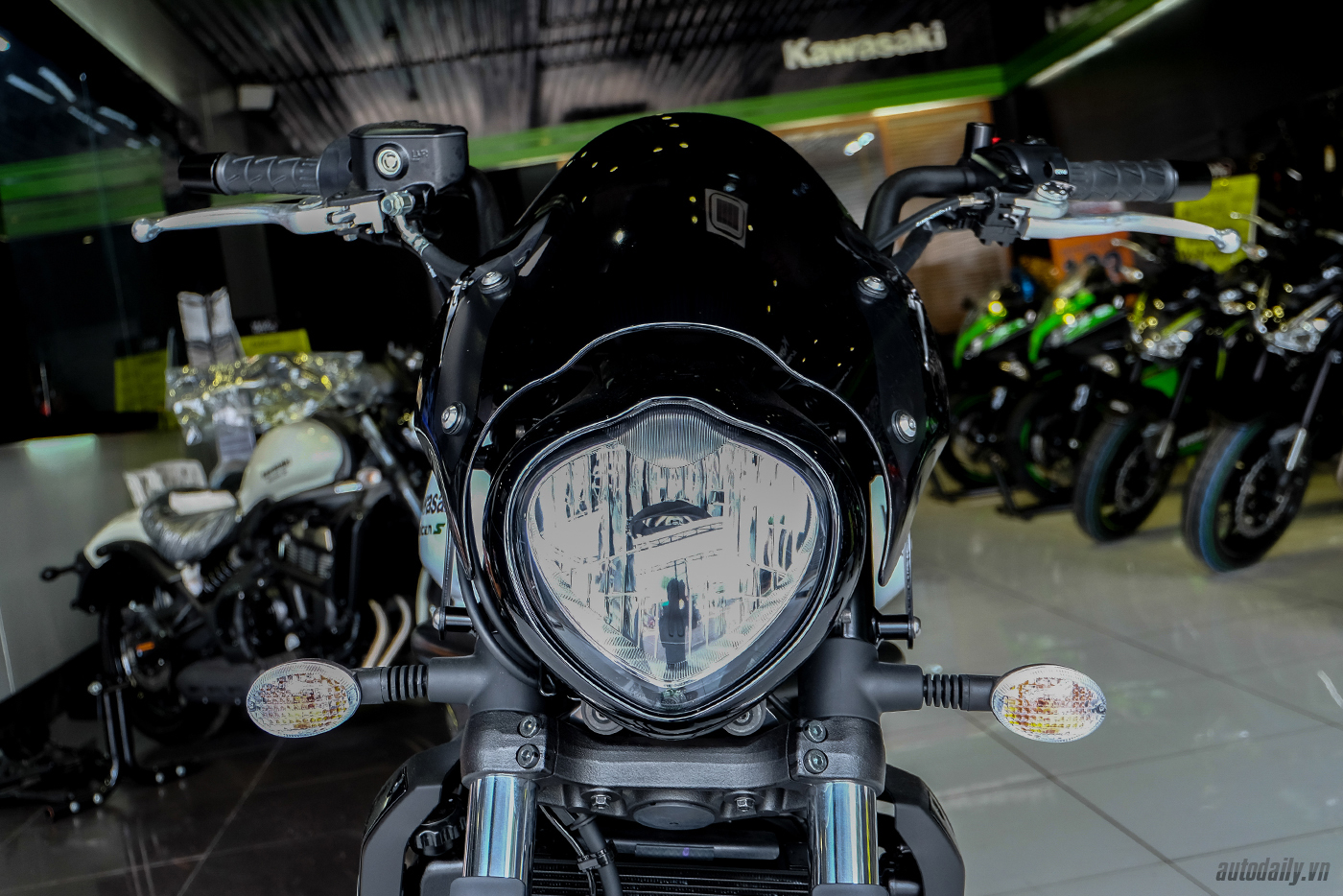 kawasaki-vulcan-s-abs-cafe-2017-2.jpg