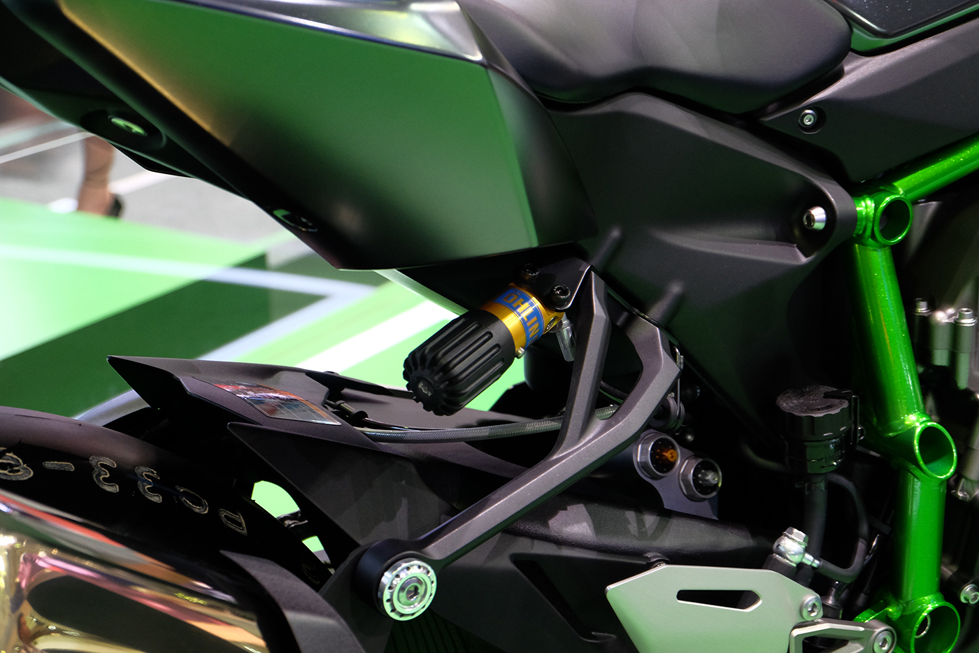 kawasaki-h2-carbon-2017-13.JPG