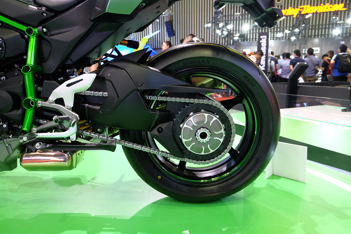 kawasaki-h2-carbon-2017-20.JPG