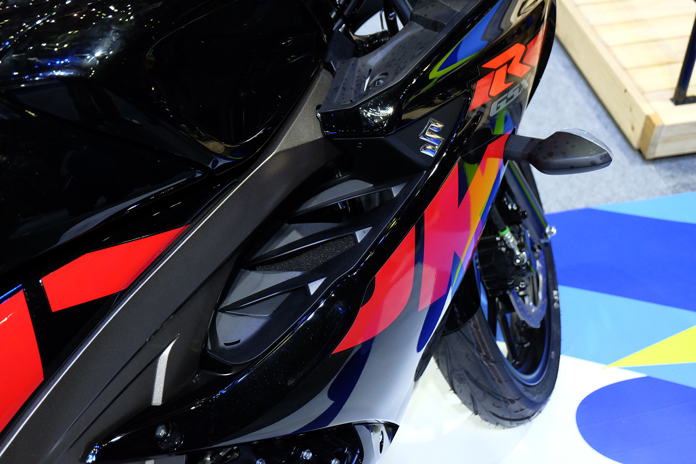 suzuki-gsx-r150-2017-1.JPG