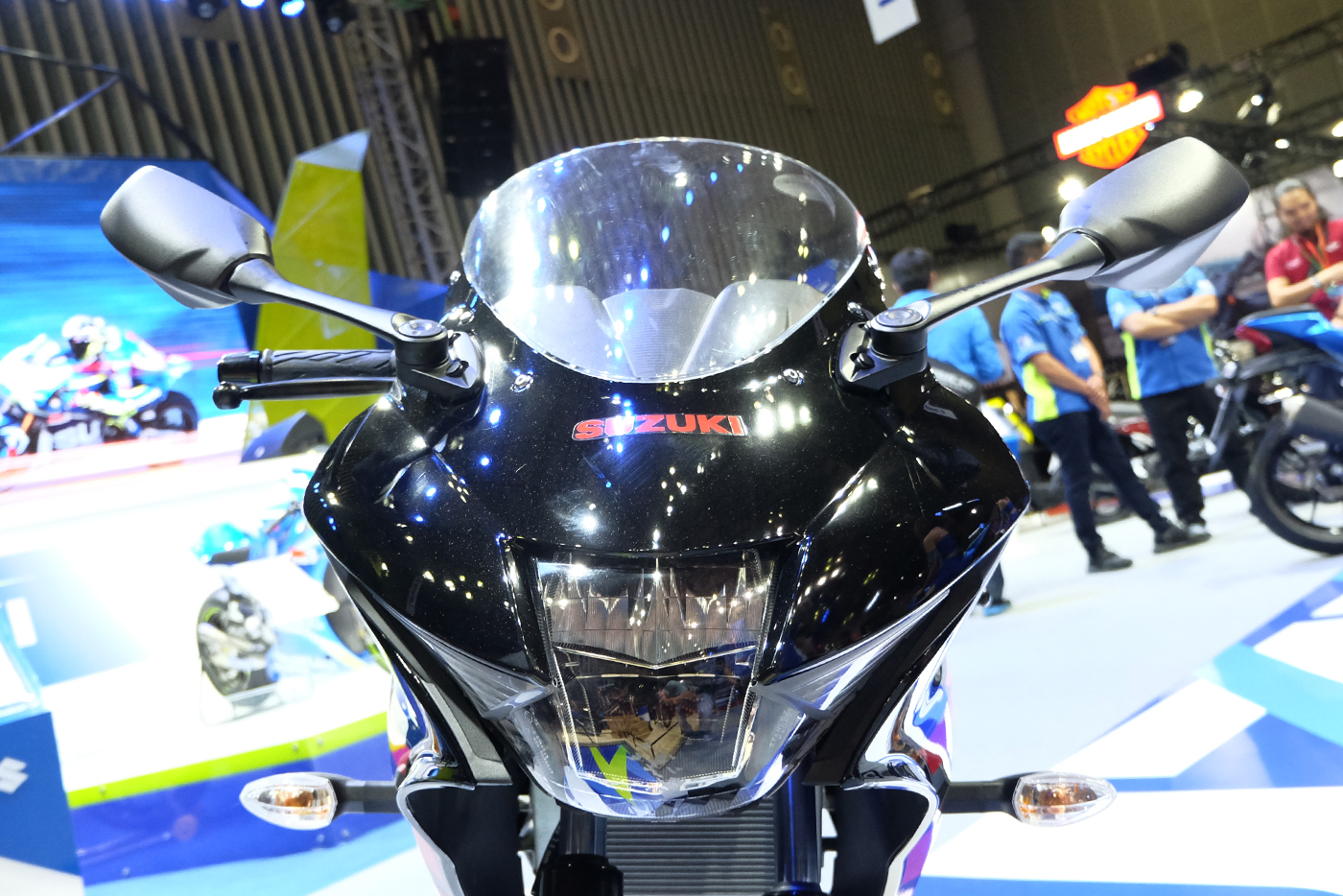 suzuki-gsx-r150-2017-6.JPG