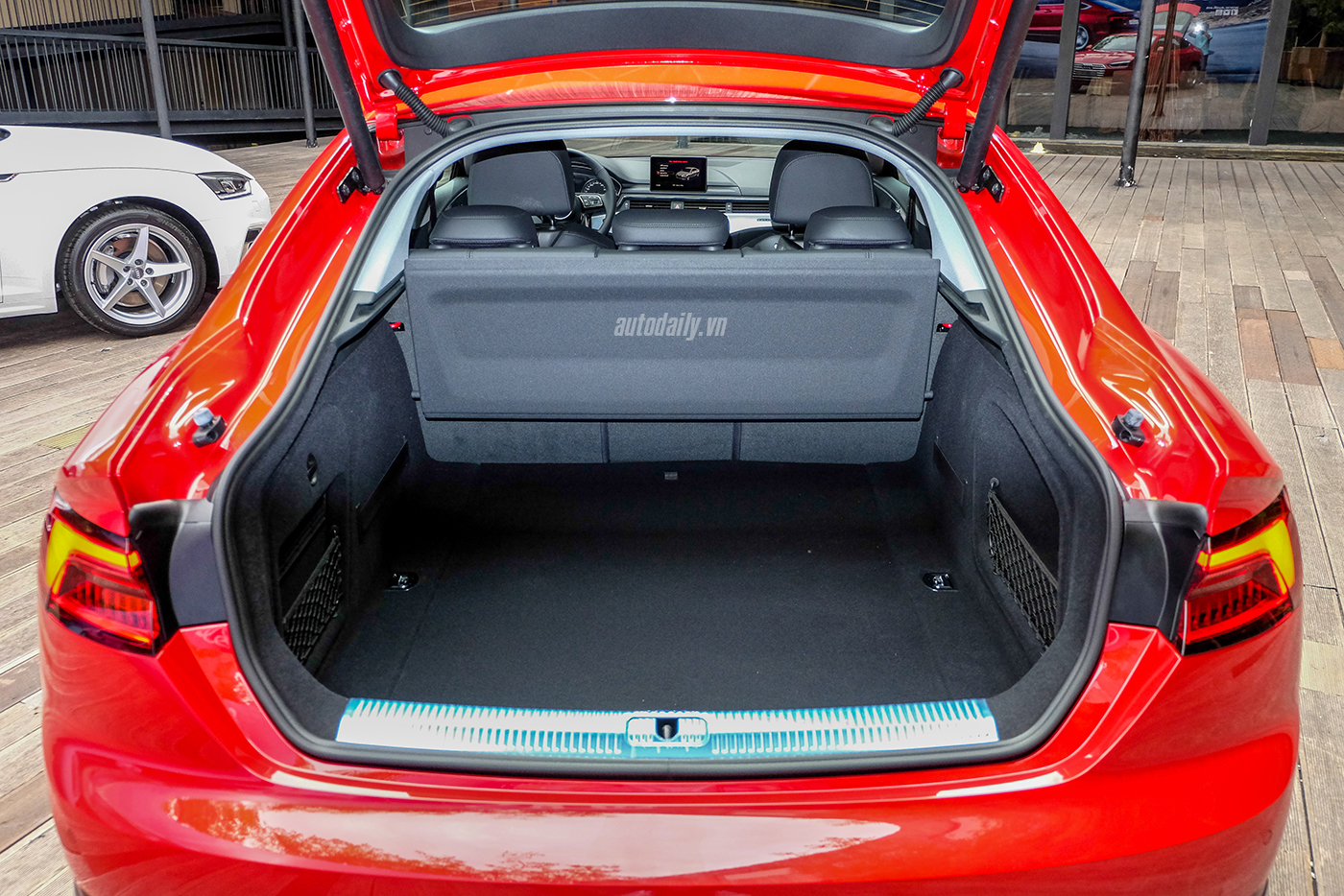 Xem thêm ảnh Audi A5 Sportback 2017 1-audi-a5-sportback-2017-21.jpg