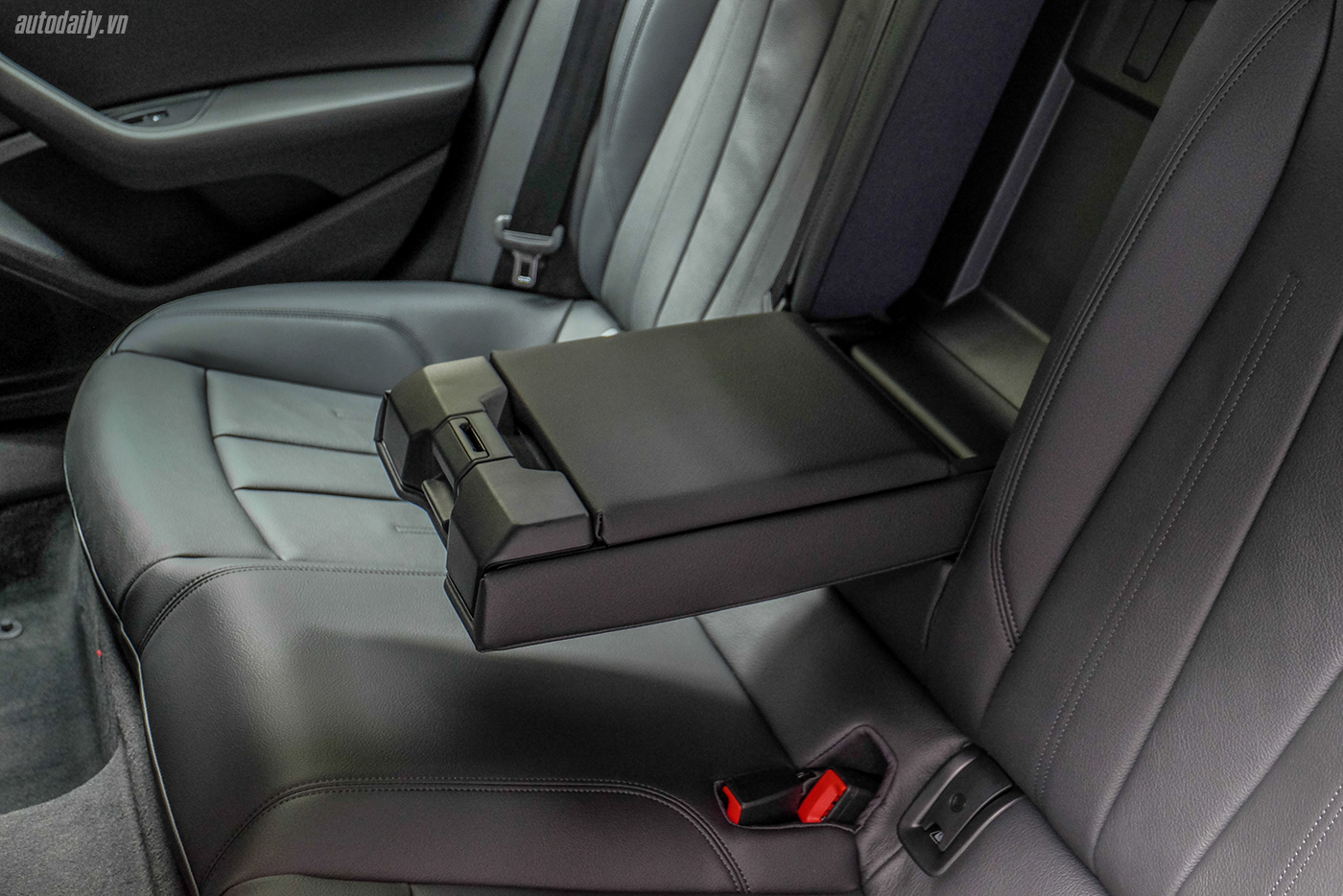 Xem thêm ảnh Audi A5 Sportback 2017 1-audi-a5-sportback-2017-52.jpg