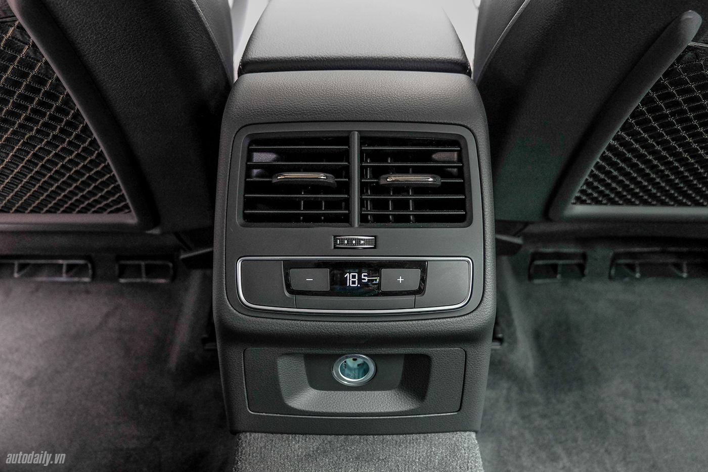 Xem thêm ảnh Audi A5 Sportback 2017 1-audi-a5-sportback-2017-54.jpg