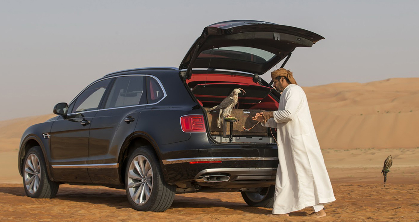 Bentley giới thiệu Bentayga phiên bản “Chim Ưng Sa Mạc”