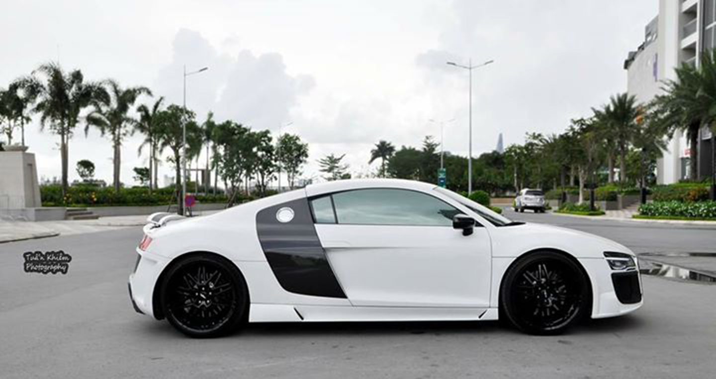 audi-r8-v8-8.jpg