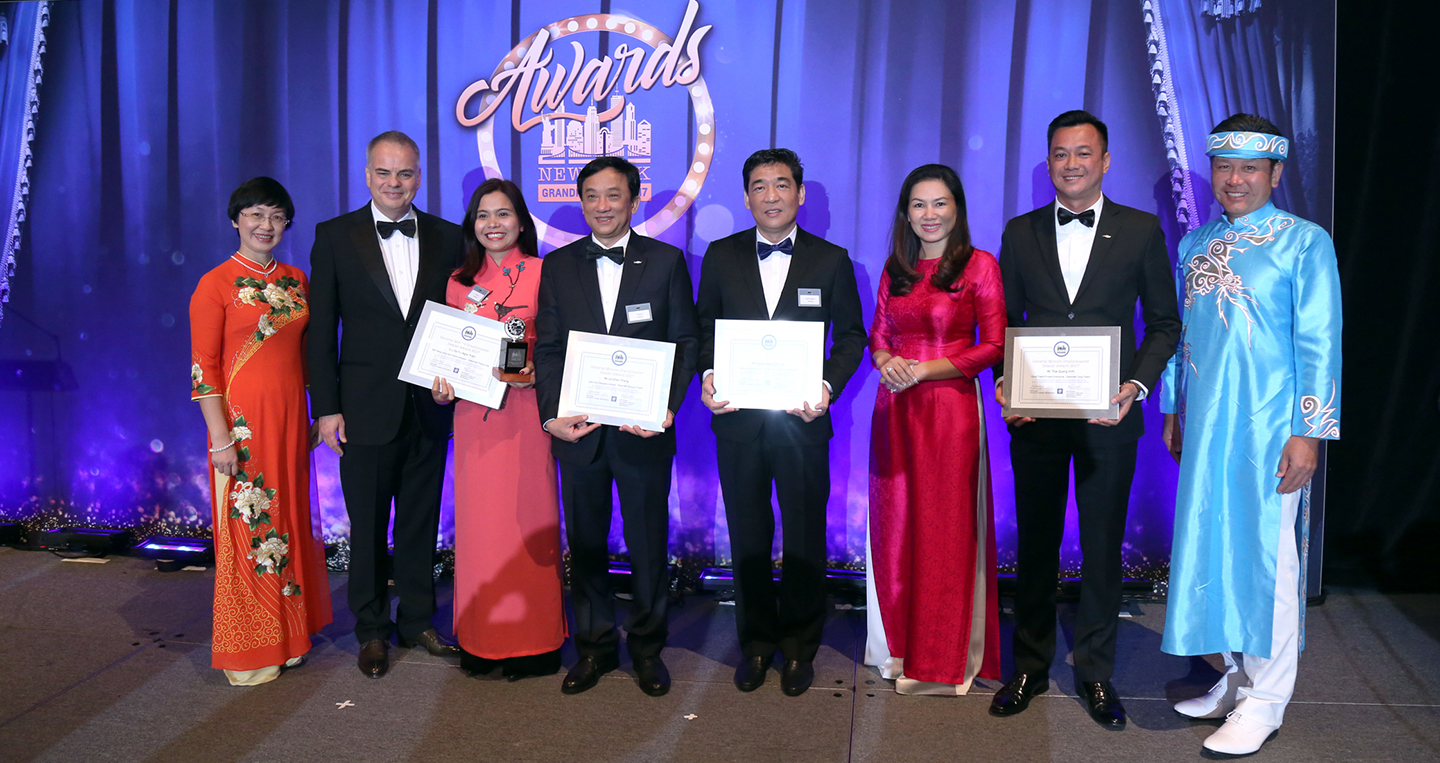 5 đại lý GM Việt Nam được vinh danh tại "đại bản doanh" GM toàn cầu