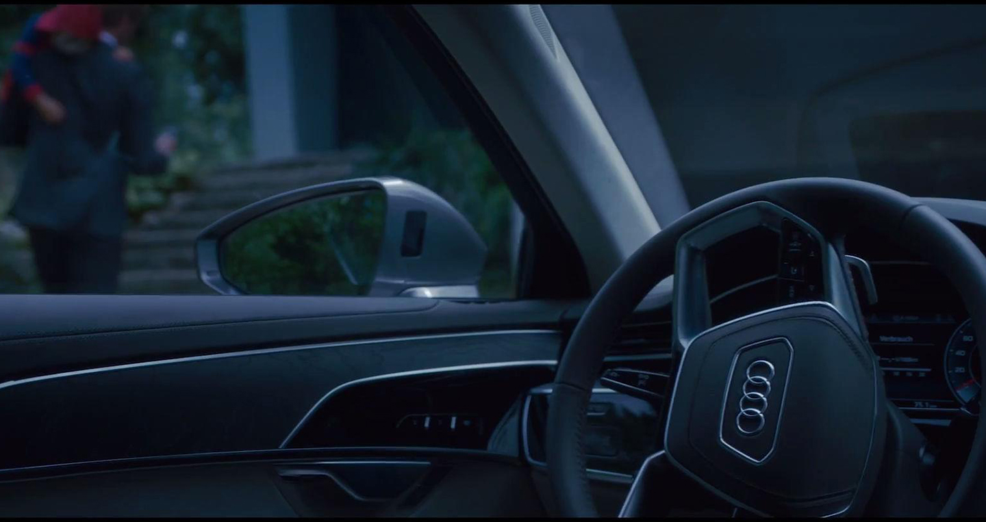 Audi A8 2018 "nhá hàng" trước ngày ra mắt
