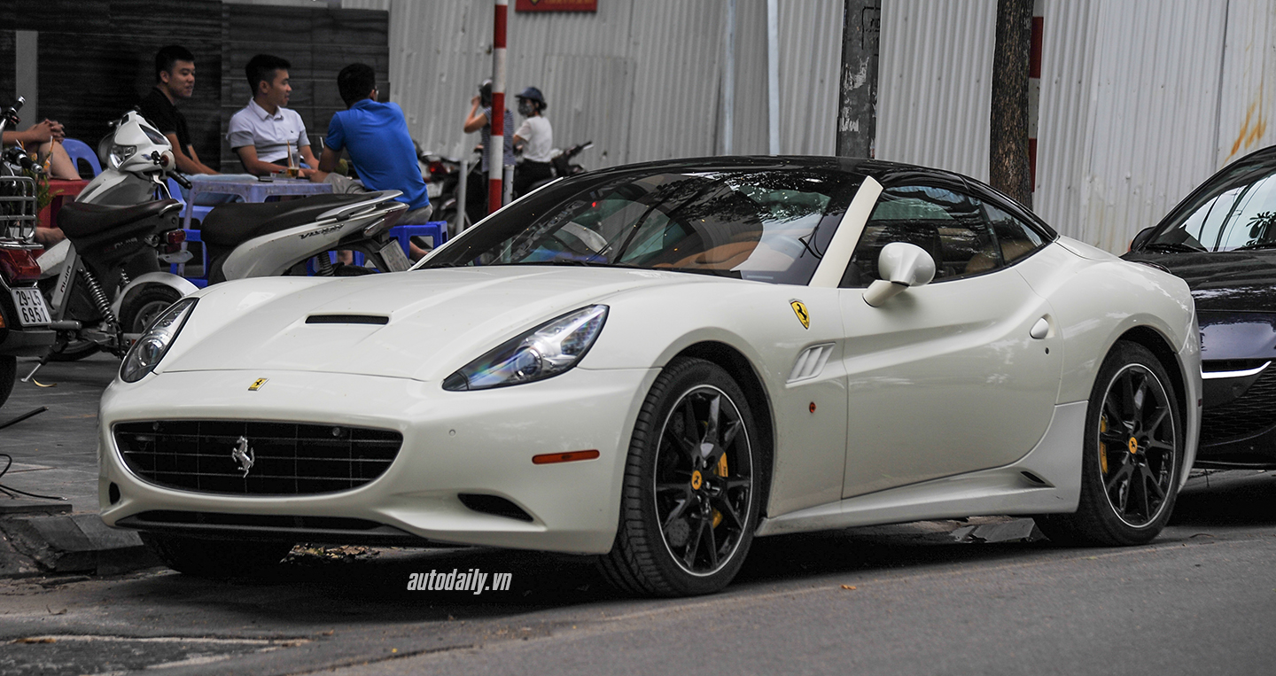 ferrari-california-15.jpg