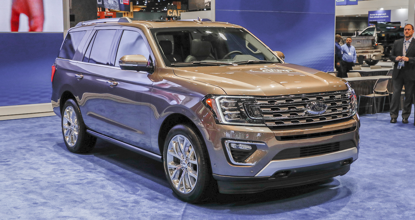 2018-ford-expedition-limited-front-three-quarter.jpg
