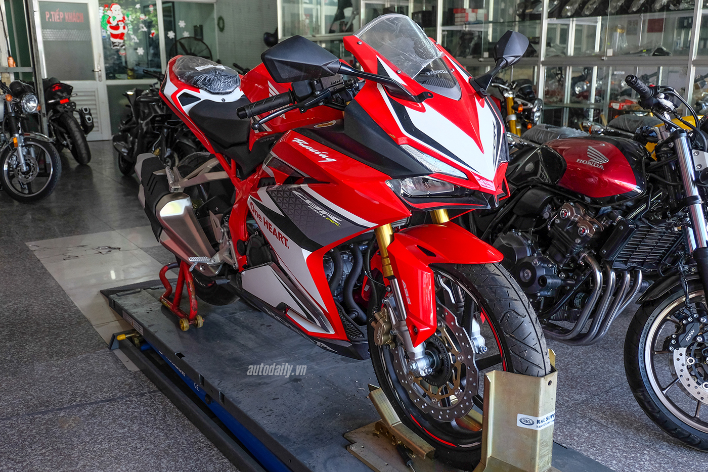 honda-cbr250rr-2017-22.jpg