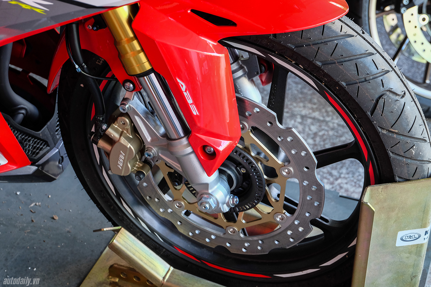 honda-cbr250rr-2017-26.jpg