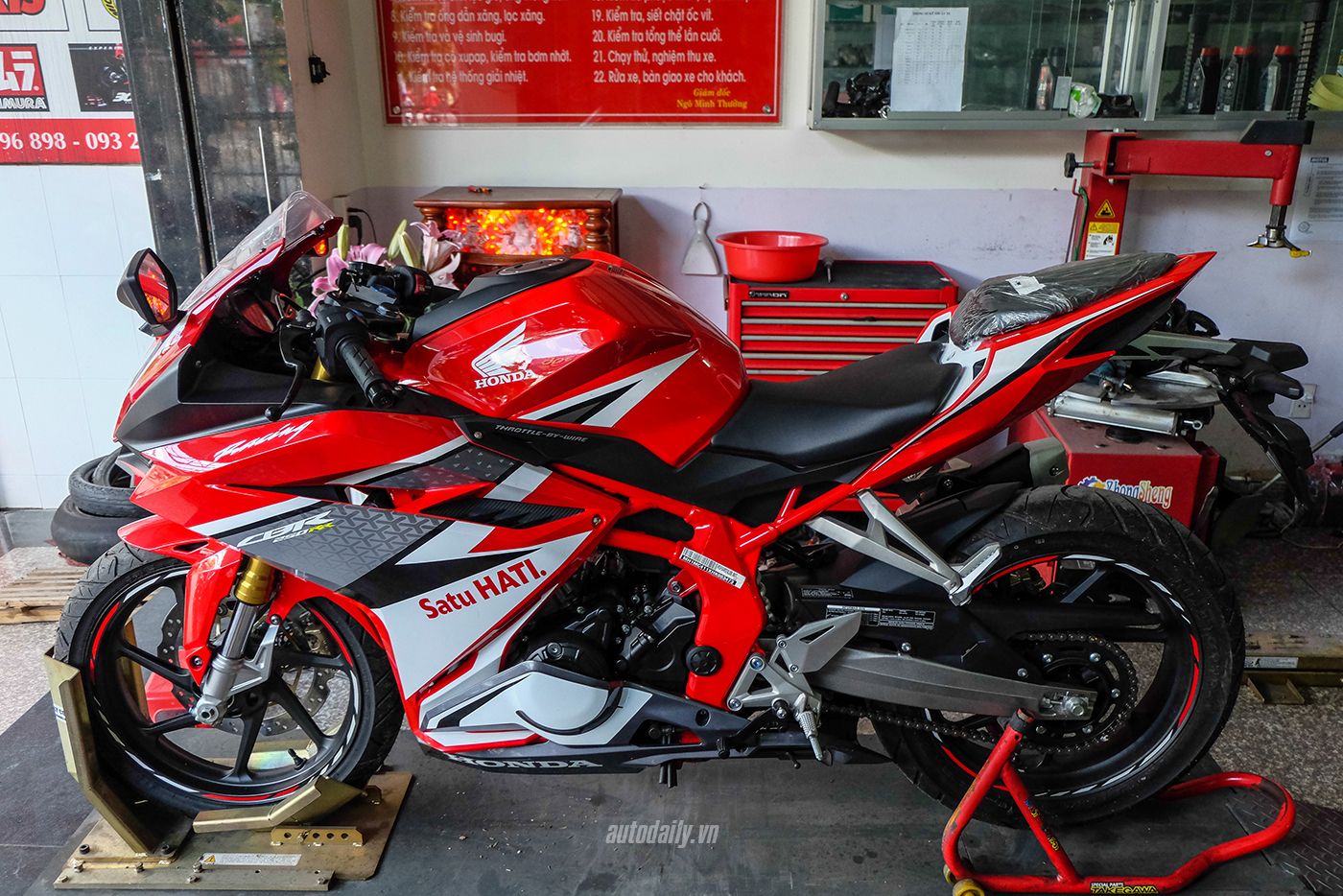 honda-cbr250rr-2017-34.jpg