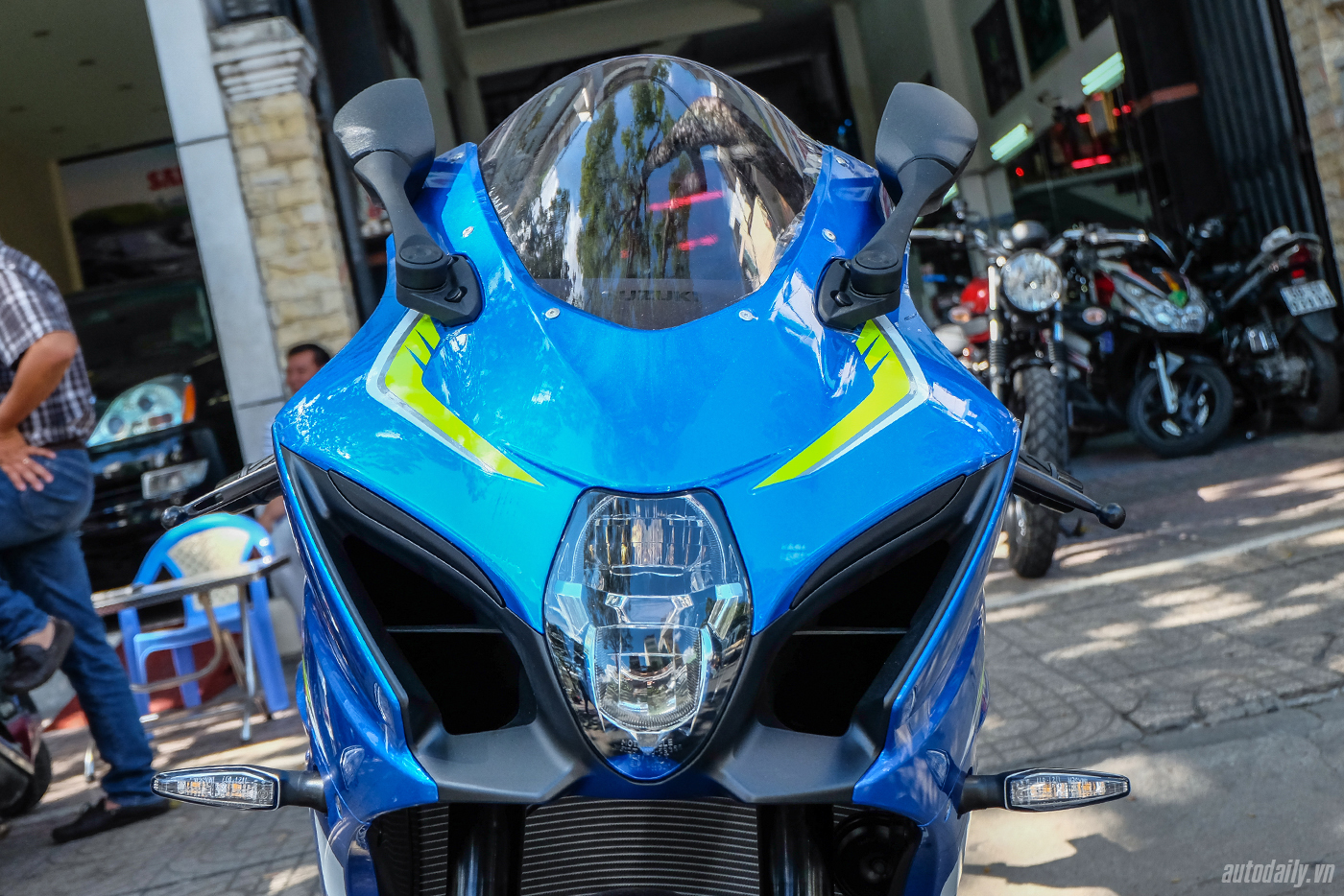 suzuki-gsx-1000r-2017-15.jpg