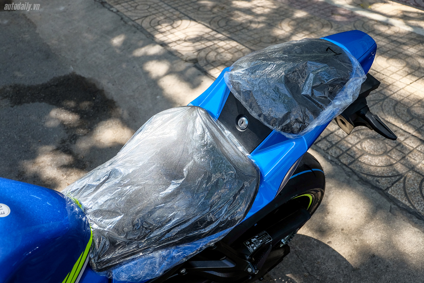 suzuki-gsx-1000r-2017-40.jpg