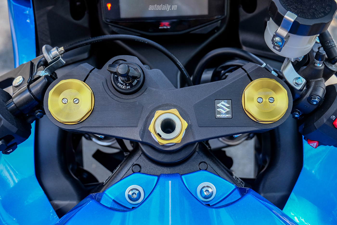 suzuki-gsx-1000r-2017-5.jpg