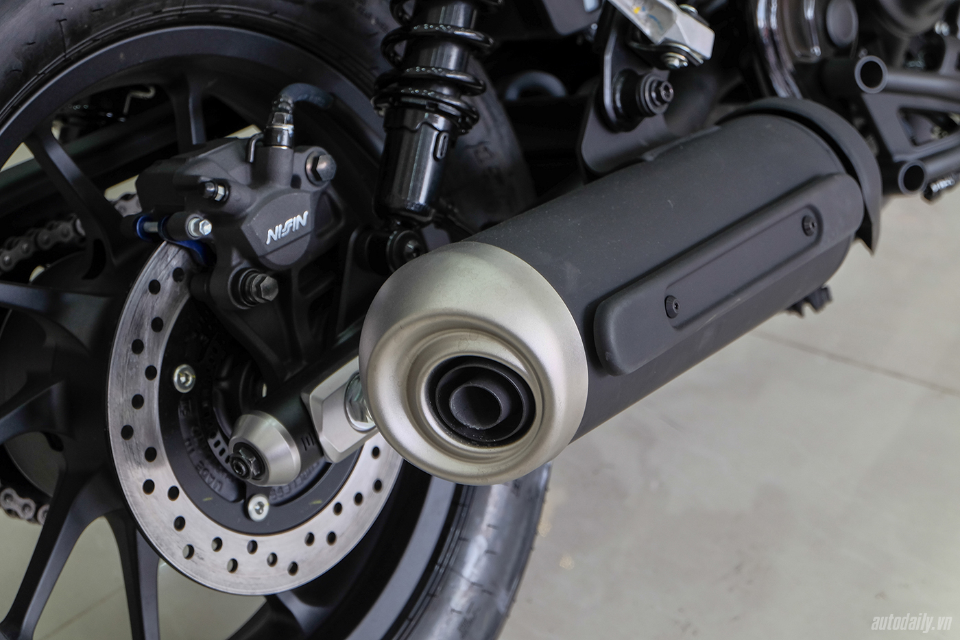 Ảnh chi tiết Honda Rebel 300 ABS 2017 honda-rebel-300-abs-2017-11.jpg