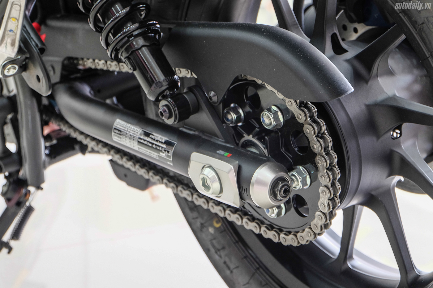 Ảnh chi tiết Honda Rebel 300 ABS 2017 honda-rebel-300-abs-2017-16.jpg