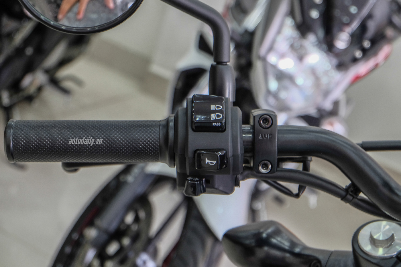 Ảnh chi tiết Honda Rebel 300 ABS 2017 honda-rebel-300-abs-2017-19.jpg