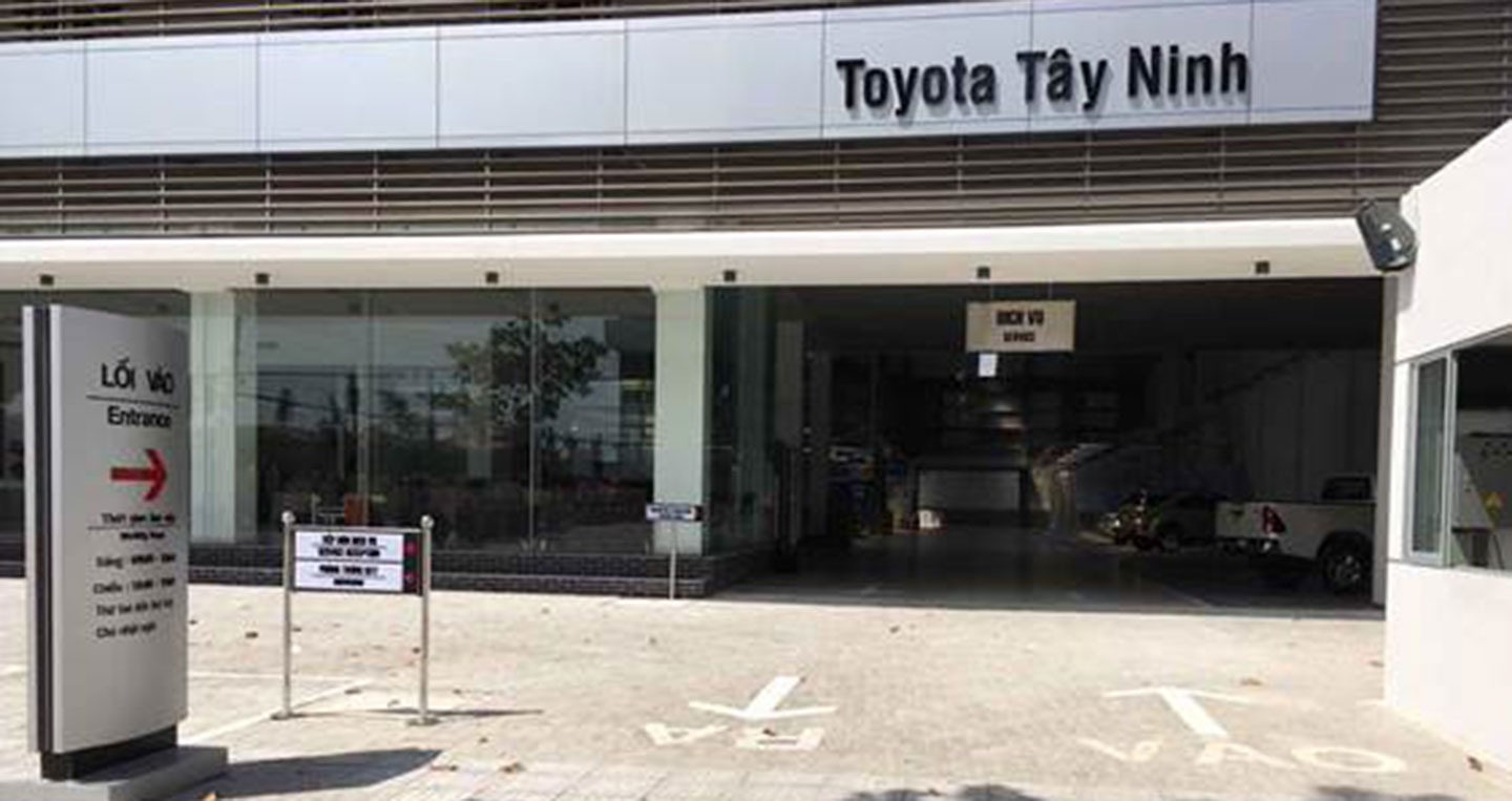 dai-ly-toyota-tay-ninh-ben-ngoai-2.jpg