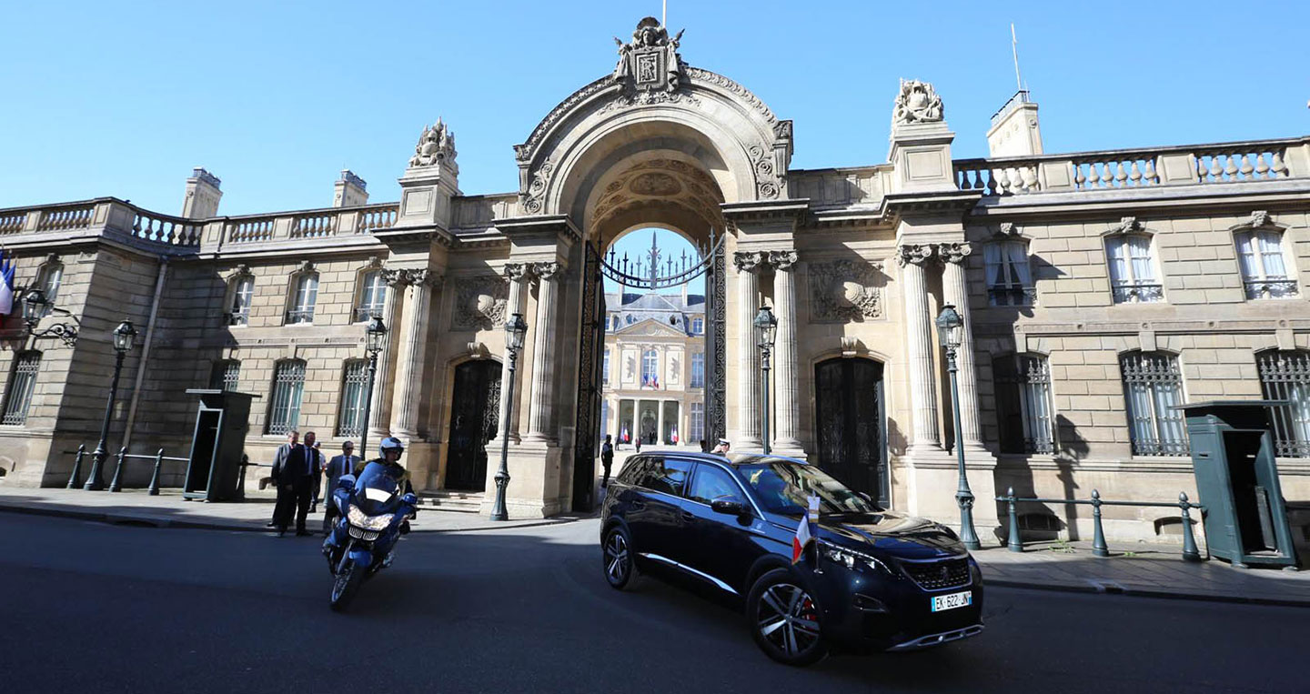 Tổng thống Pháp đi xe “độc” trong Lễ Quốc khánh