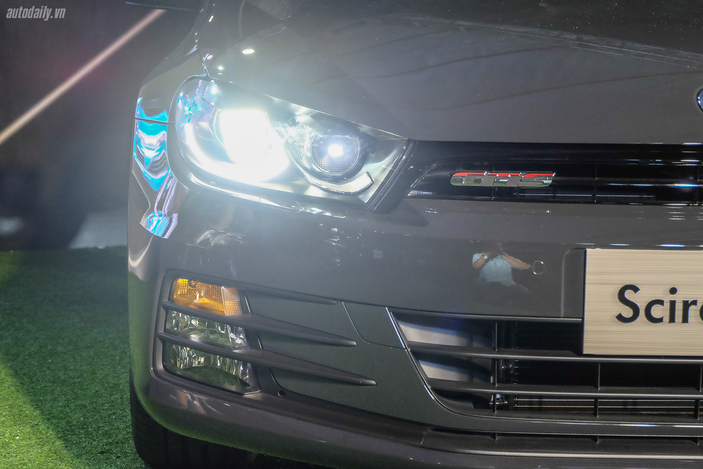 Ảnh chi tiết Volkswagen Scirocco R 2017 và Scirocco GTS 2017 vw-scirocco-gts-4.jpg