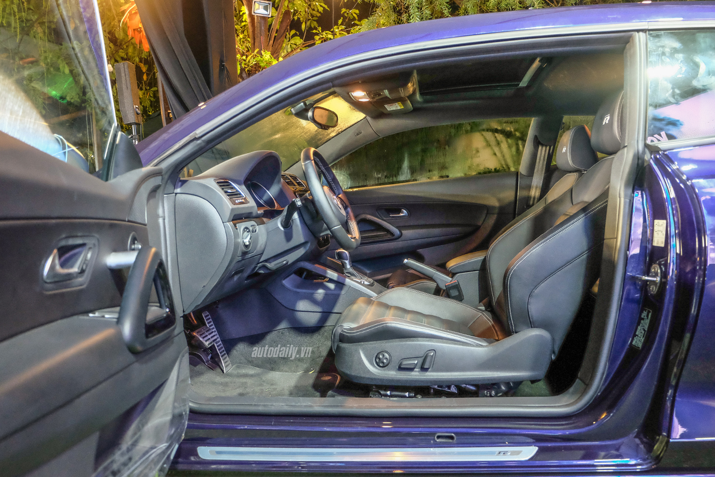 Ảnh chi tiết Volkswagen Scirocco R 2017 và Scirocco GTS 2017 vw-scirocco-r-27.jpg