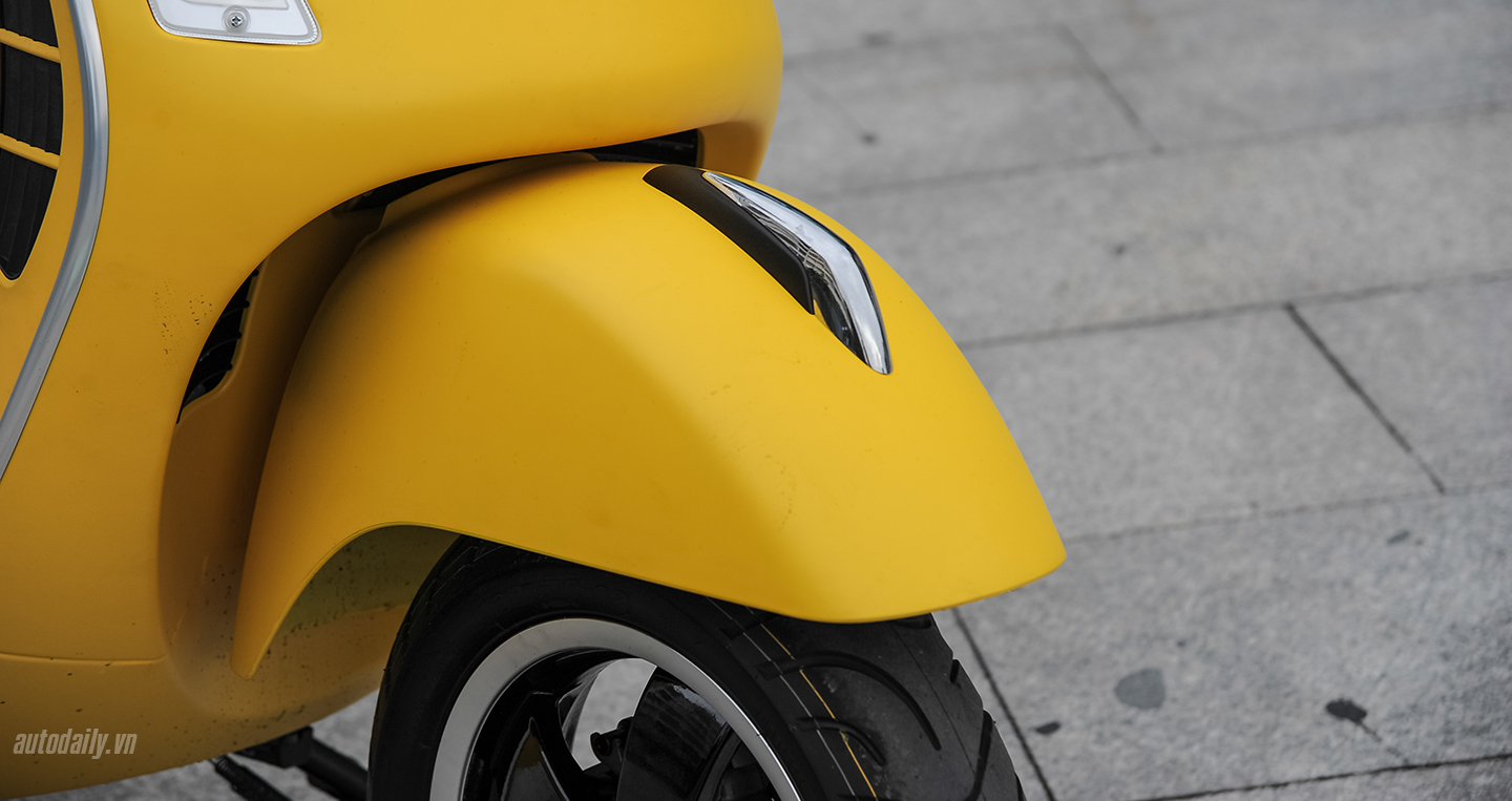 vespa-gts-300-14.jpg