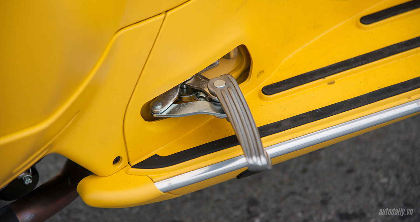 vespa-gts-300-2.jpg