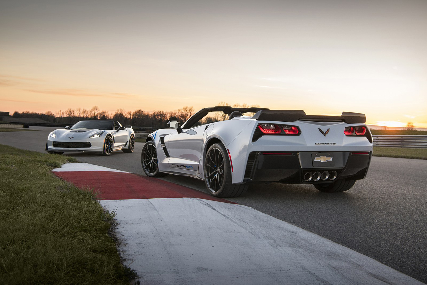 chevrolet-corvette-2018-4.jpg