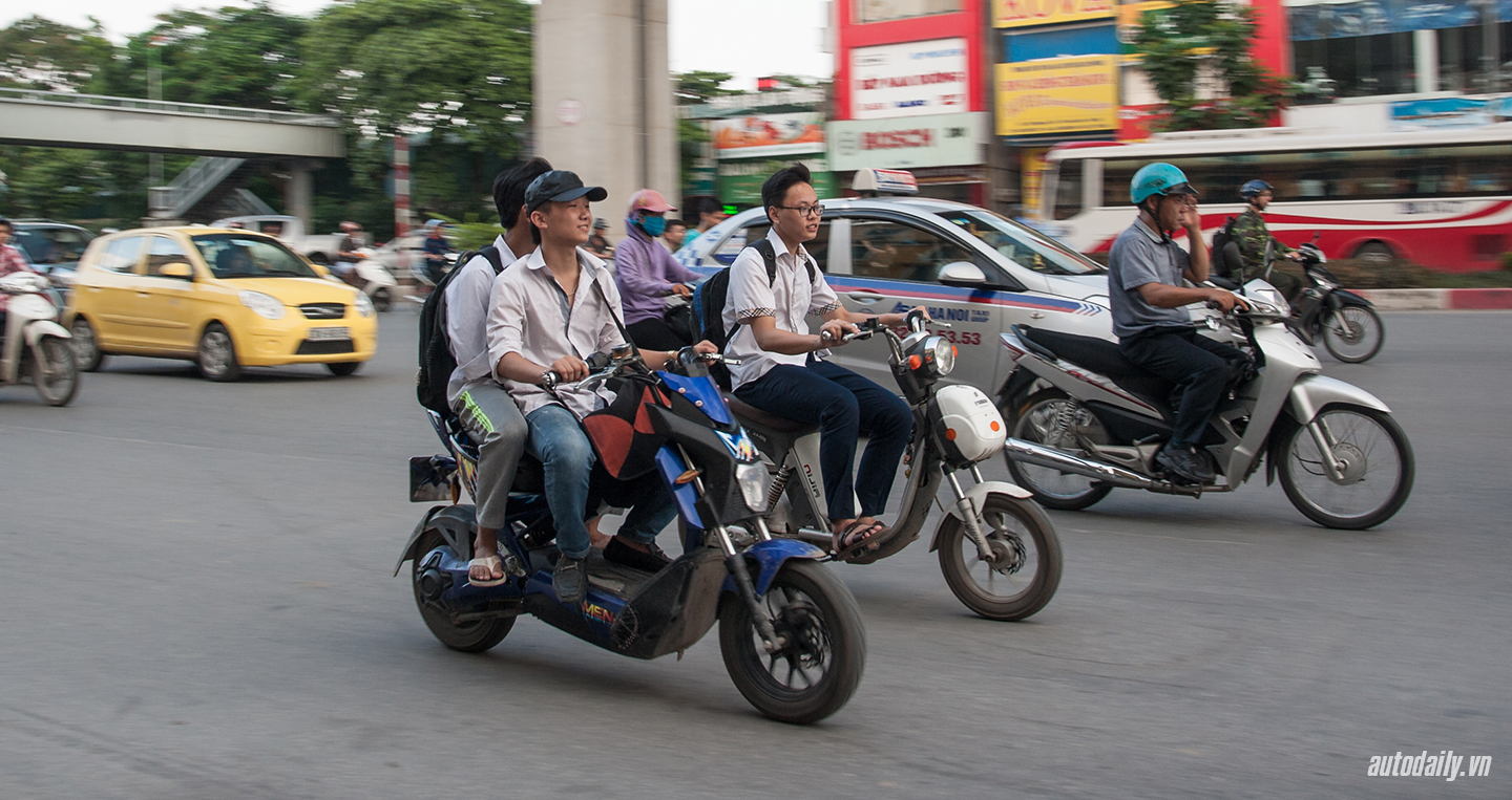 55% số vụ TNGT với học sinh THPT tại Hà Nội do xe đạp/xe máy điện