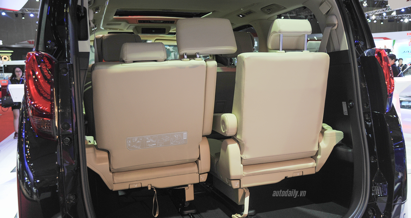 toyota-alphard-1.jpg