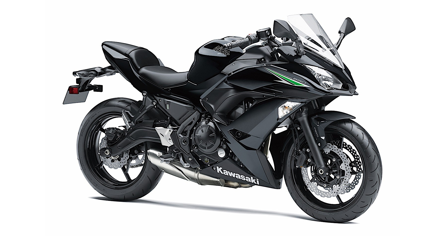 Kawasaki_Ninja_650_2017%20(3).jpg