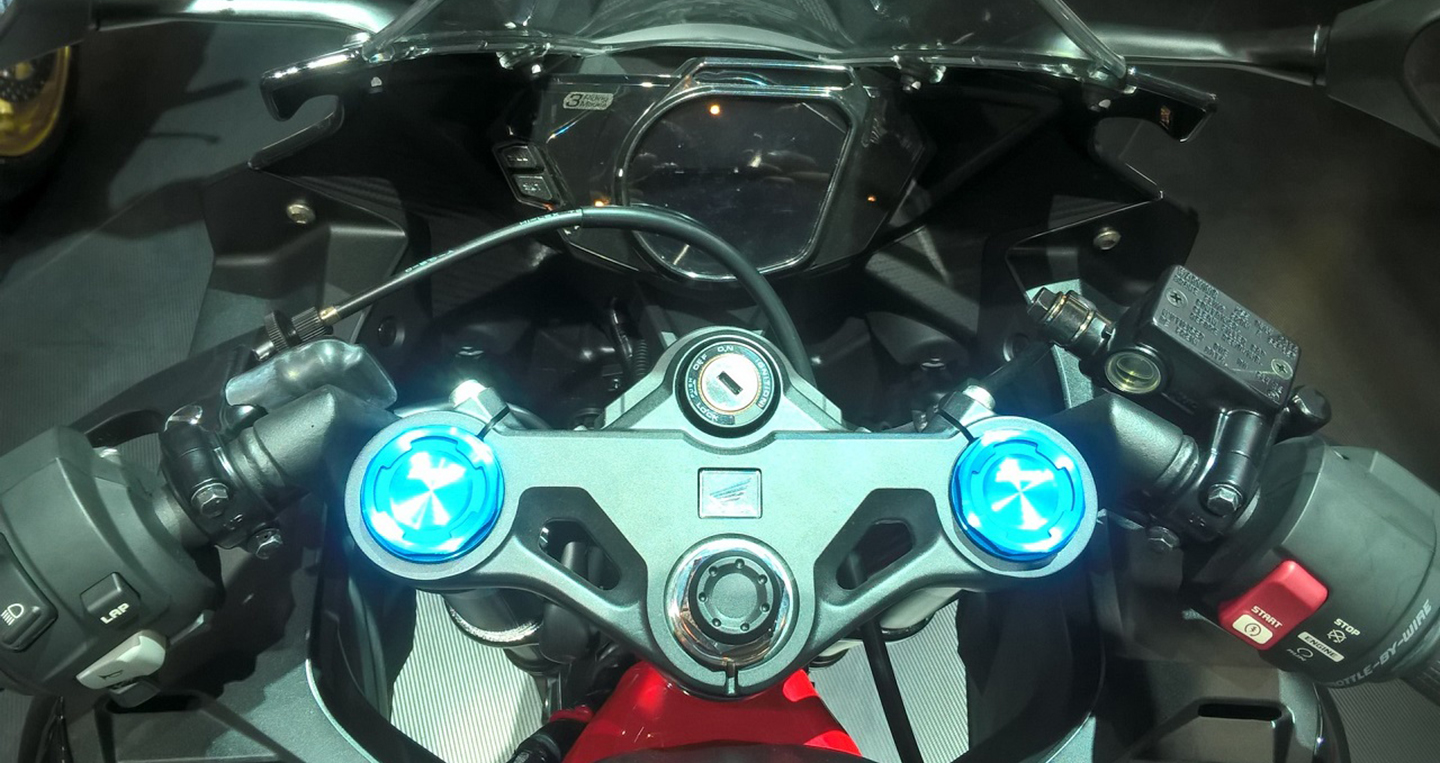 honda-cbr-250rr-special-edition-instrument-cluster.jpg