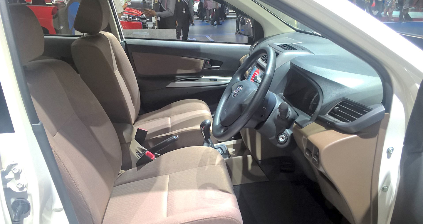 toyota-avanza-limited-edition-2017-6.jpg