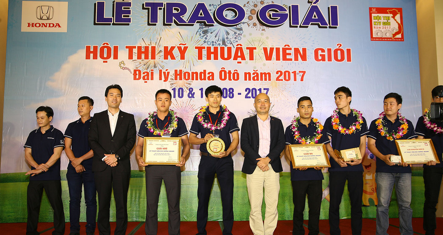 hvn-trao-giai-phan-thi-ktv-bao-duong-nhanh.jpg