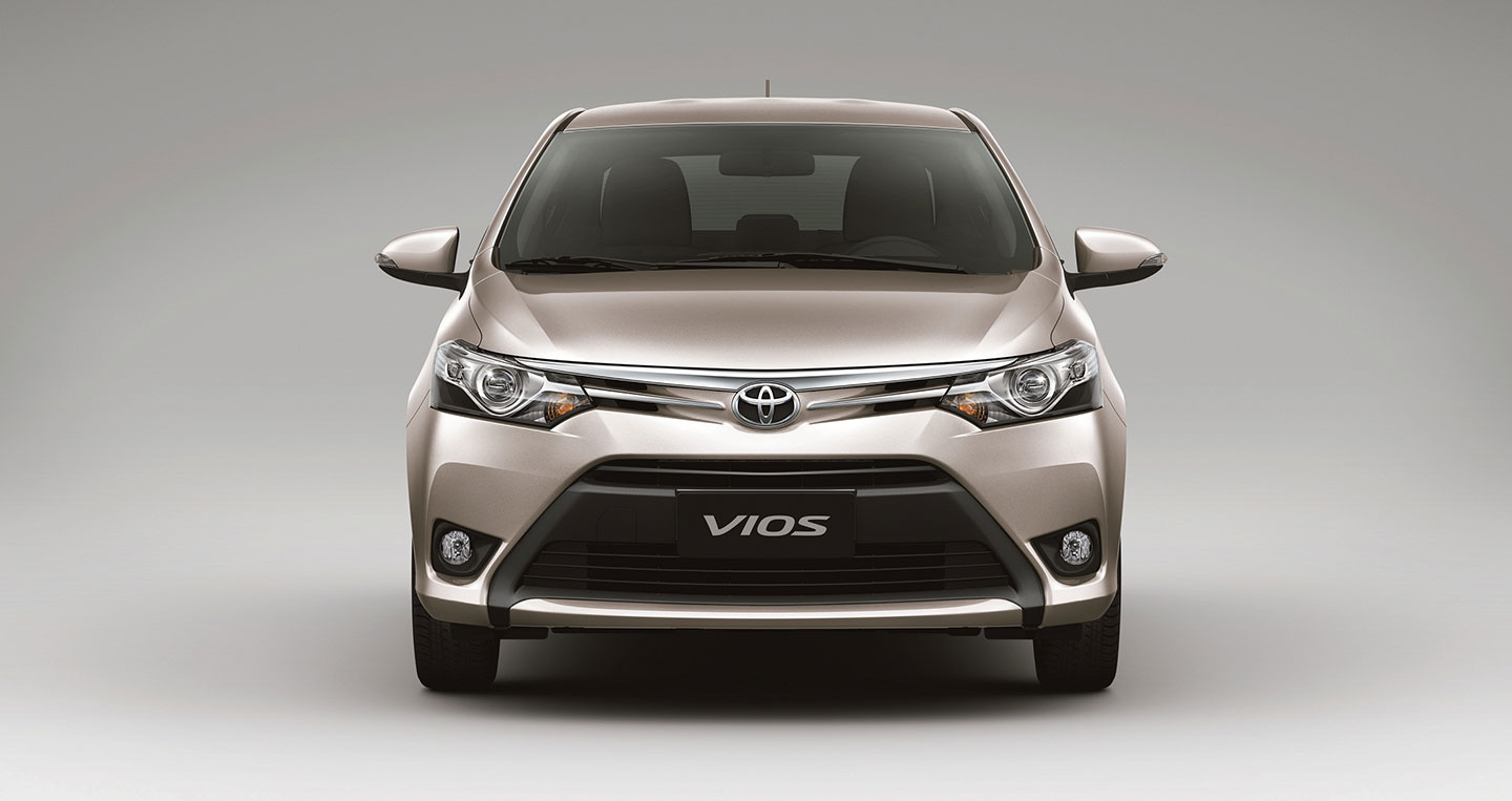 Toyota Việt Nam hỗ trợ phí trước bạ cho khách mua Vios và Innova