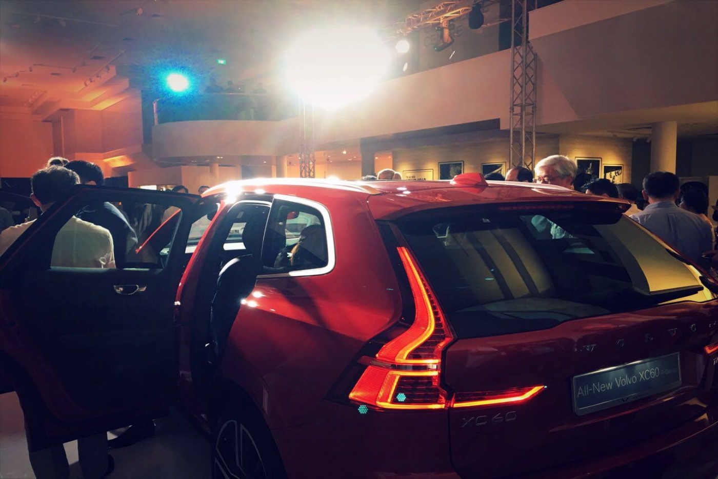 volvo-xc60-2018-3.jpg