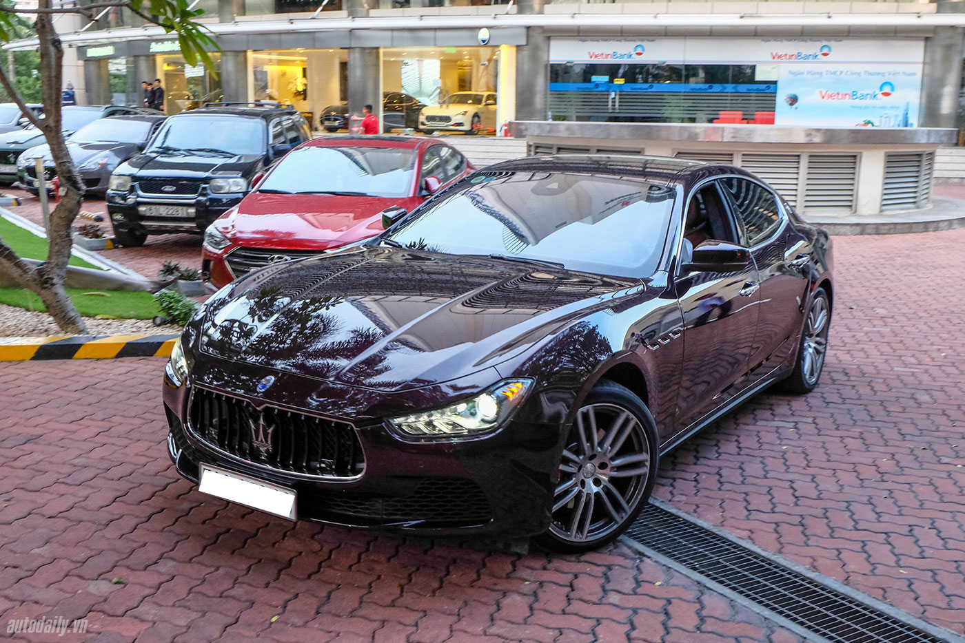 maserati-club-10-1-1.jpg