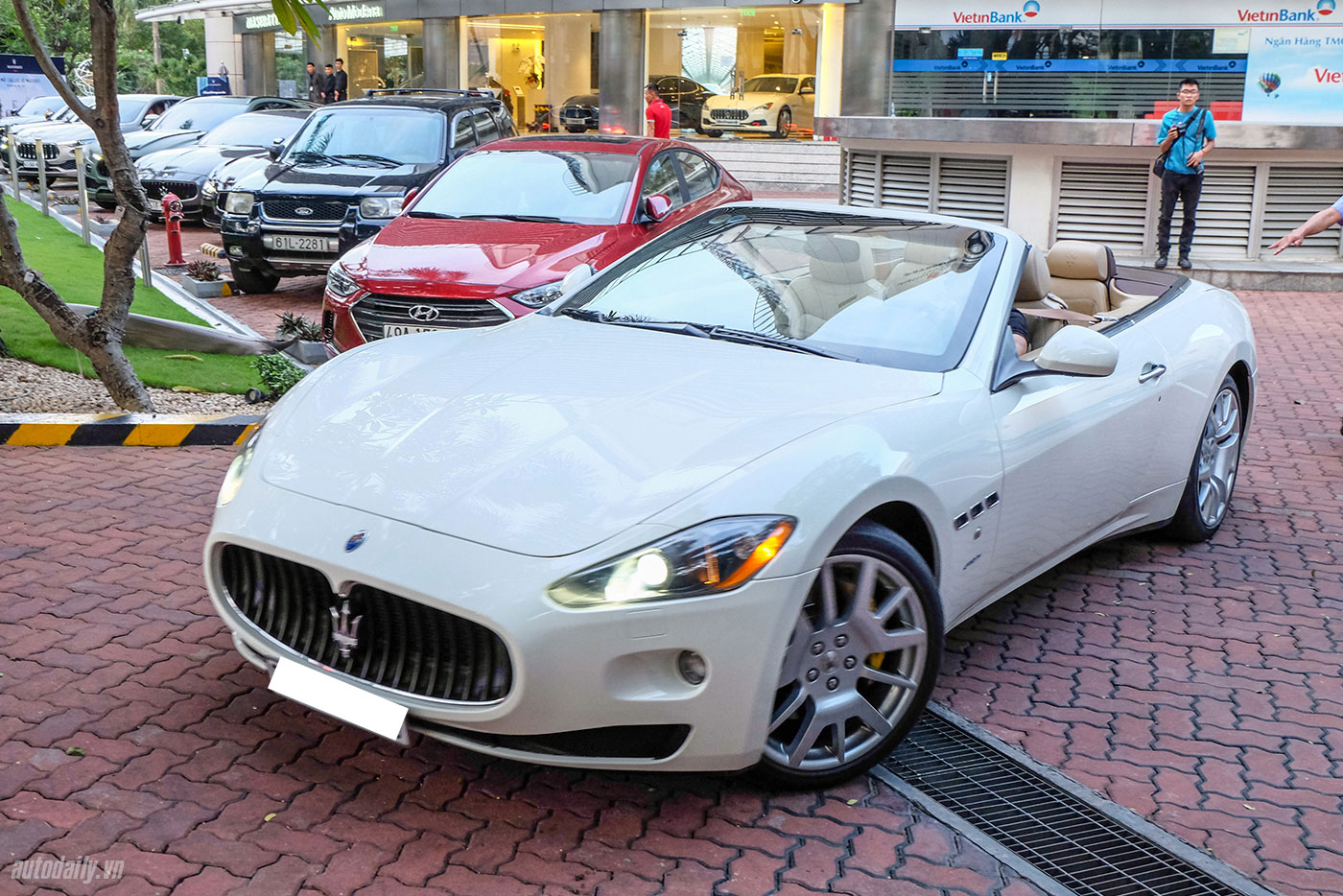 maserati-club-9-1.jpg