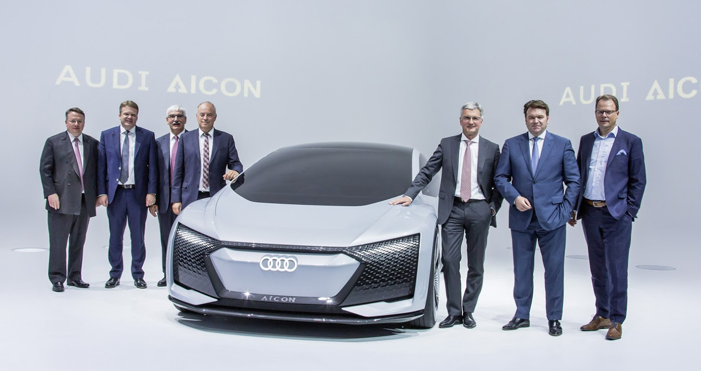 Ngạc nhiên với mẫu xe tự hành tương lai Audi AICON