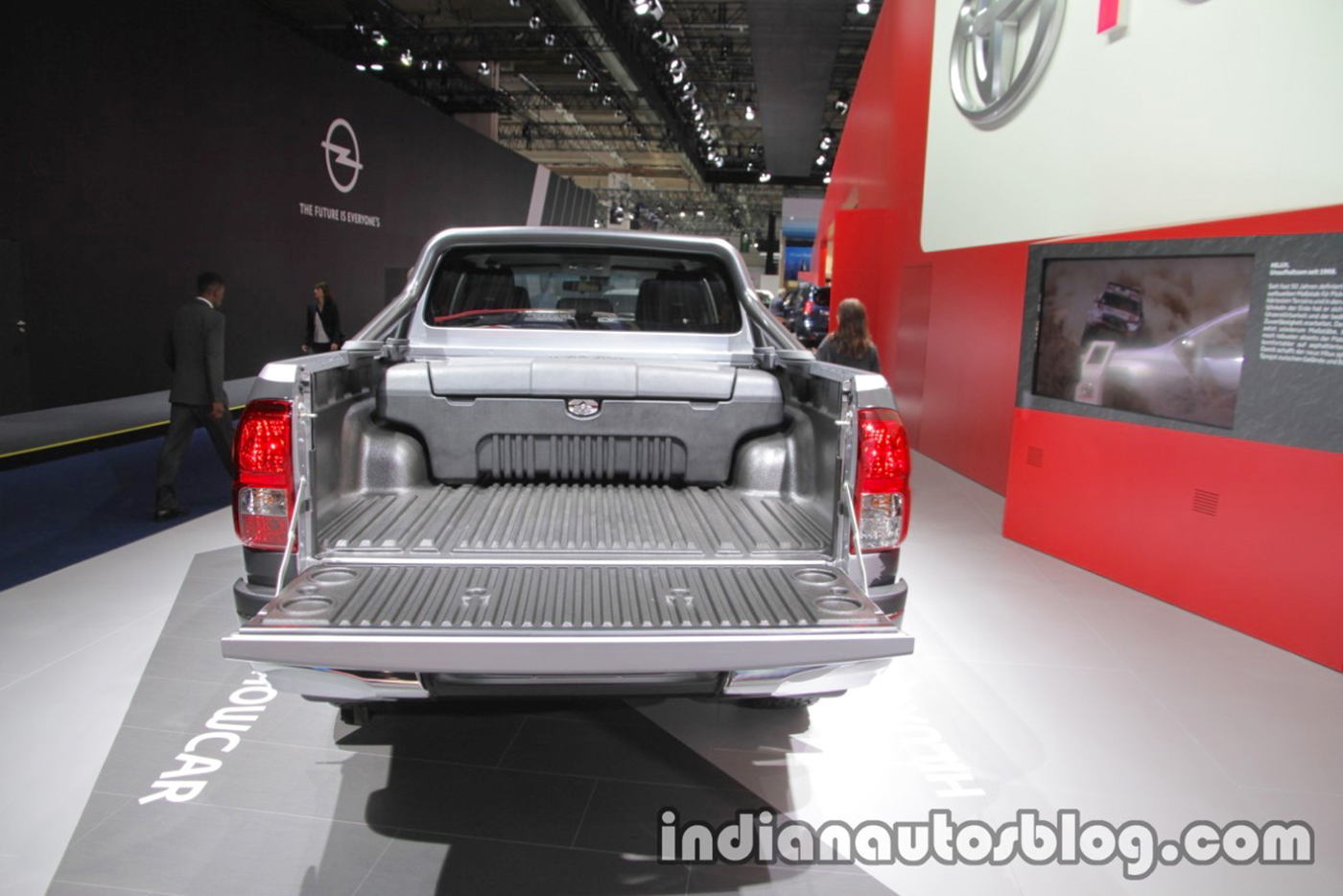 toyota-hilux-invincible-50-rear-at-iaa-2017.jpg