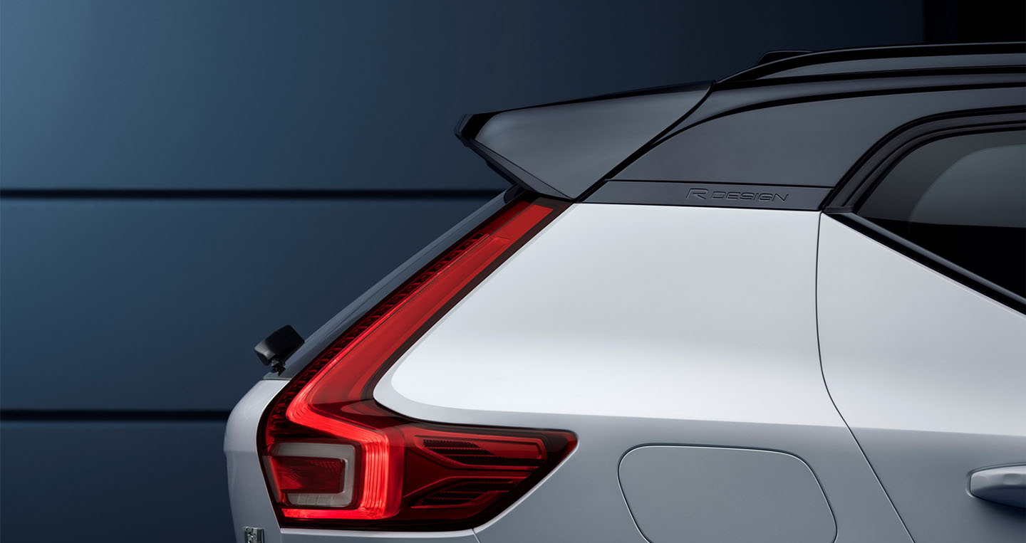 2018-volvo-xc40-35.jpg