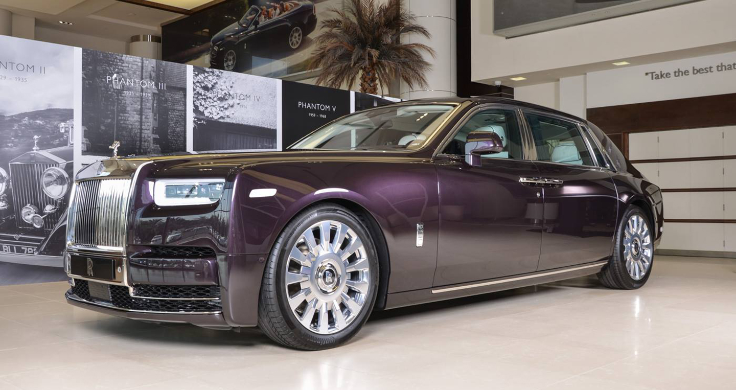 Rolls-Royce Phantom VIII ra mắt giới nhà giàu tại Abu Dhabi