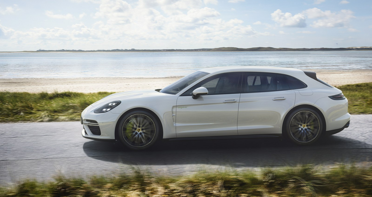 porsche-panamera-turbo-s-e-hybrid-sport-turismo-4.jpg