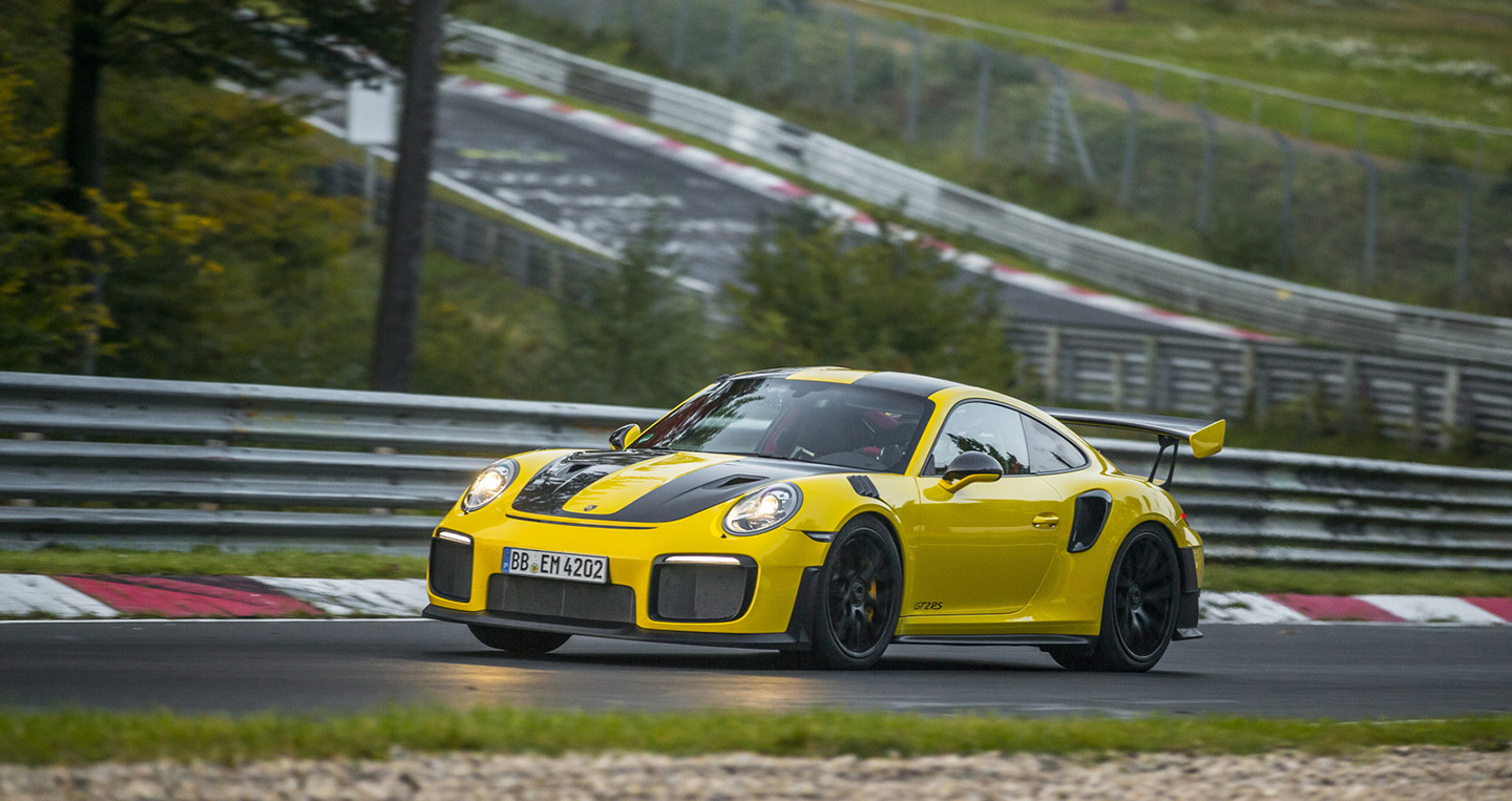 2018-porsche-911-gt2-rs-nurburgring-record-4.jpg