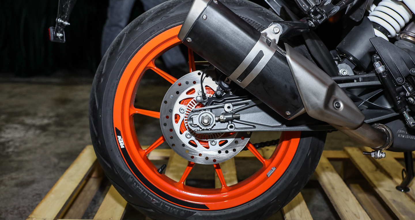 ktm-duke-250-390-launch-2017-57-1.jpg